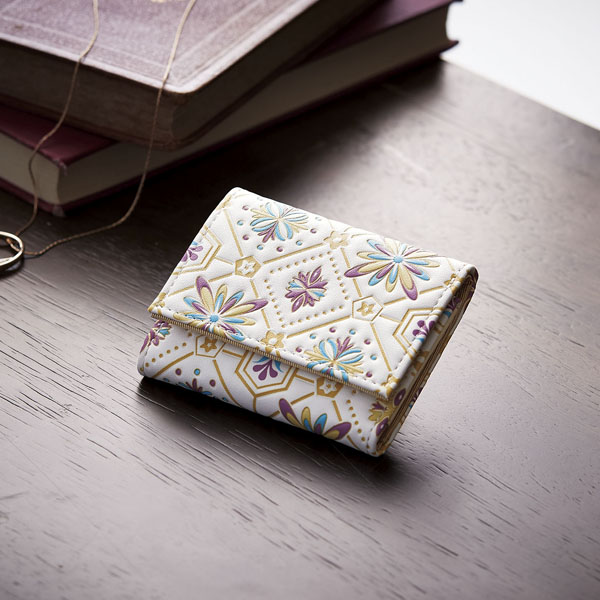 文庫風　すっきり収まるミニ財布　