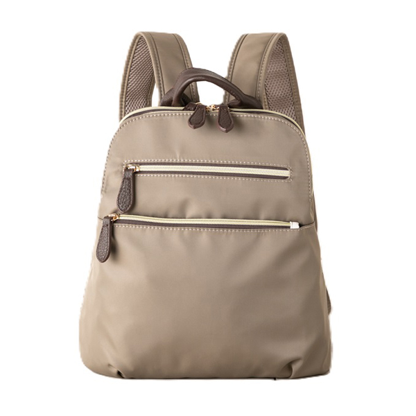 肩に優しい軽量はっ水コンパクトリュック  ベージュ